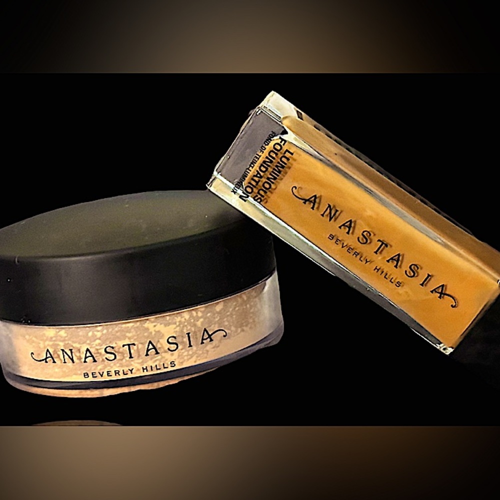 Anastasia Beverly Hills luminous foundation and lose setting powder